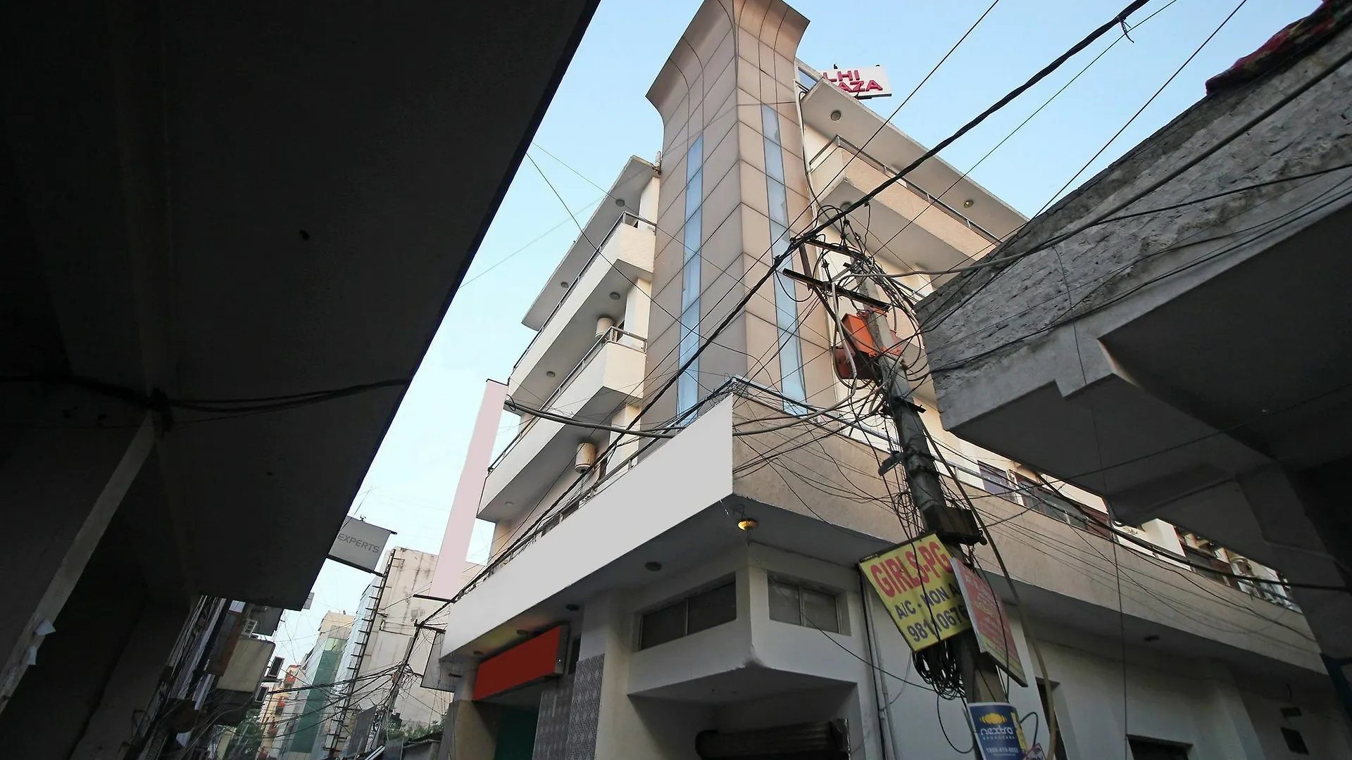 Oyo 9030 Hotel Delhi Airport Plaza New Delhi